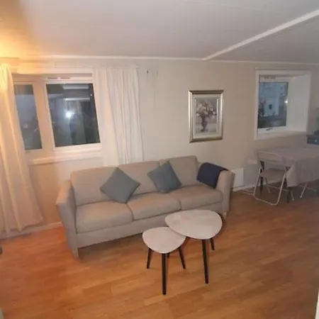 Fully-furnished In City Apartamento