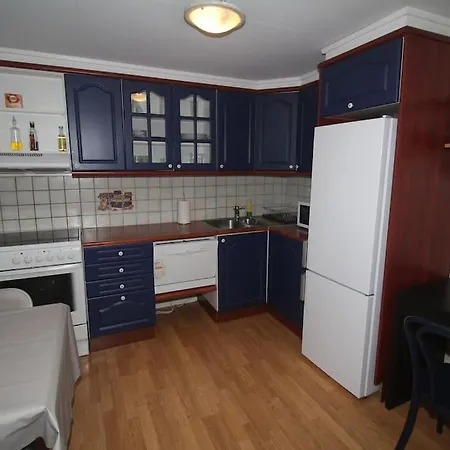 Fully-furnished In City Apartment Tromso